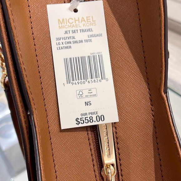 Michael Kors Jet Set Travel Large Chained Tote Shoulder Bag MK Luggage 

NWT - Picture 10 of 16